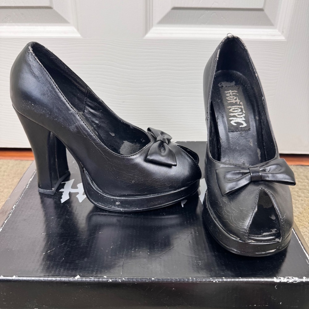 Hot Topic Y2K Vintage Black H Crypto 03 Bow High Heels Pumps Size 6
